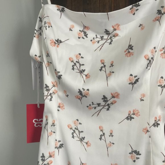 Aritzia Sunday Best Shimmer Dress (White/Apricot) - Picture 2 of 3